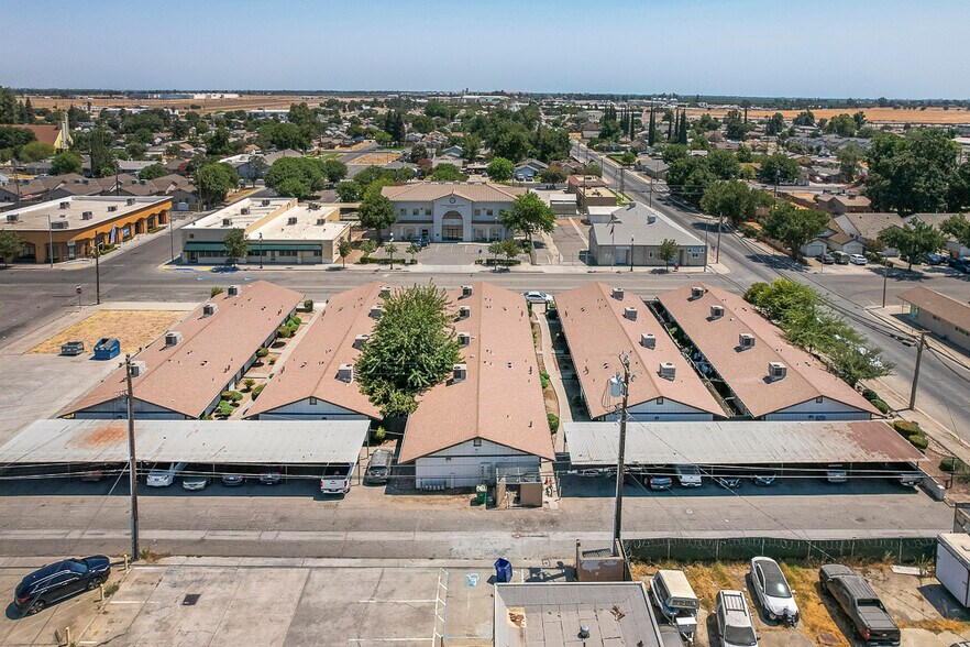 More Photos Of 408 Trinity Ave, Chowchilla Apartments For Sale