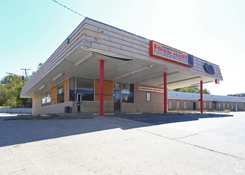 More Photos Of 1405 Weiler Blvd, Fort Worth Restaurant For Sale