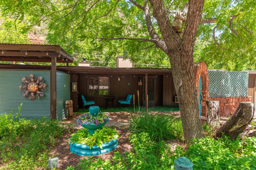 More Photos Of 4548 N State Route 89A, Sedona Hotel For Sale