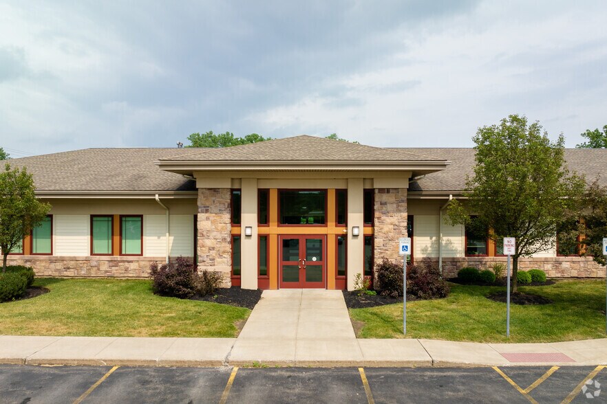 More Photos Of 2733 Wehrle Dr, Buffalo Medical For Lease