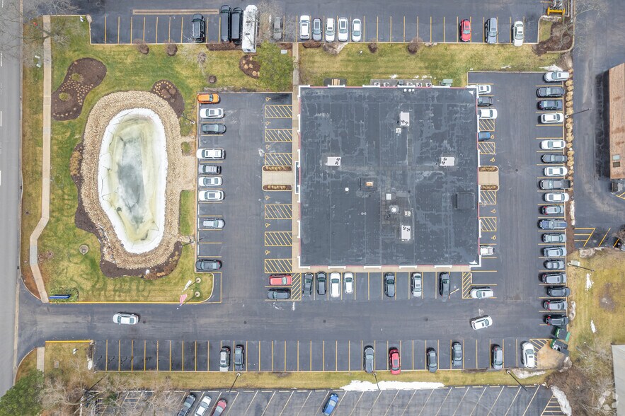 More Photos Of 801 N Cass Ave, Westmont Office For Lease