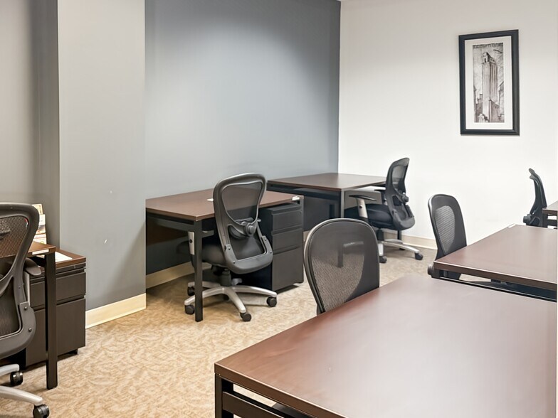More Photos Of 6303 Waterford District Dr, Miami Coworking Space