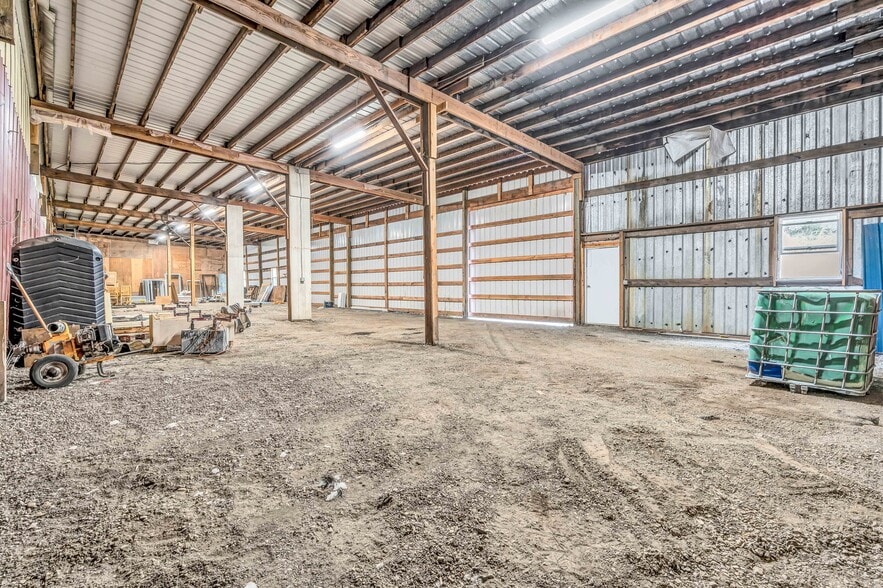More Photos Of 6729 SE 162nd Ave, Portland Horse Stables For Sale