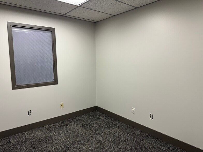 More Photos Of 1909-1949 S 4250 W, Salt Lake City Distribution For Lease