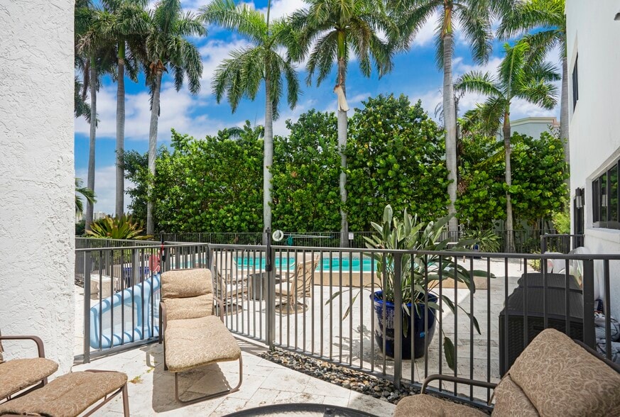 More Photos Of 1121 Bel Air Dr, Highland Beach Apartments For Sale