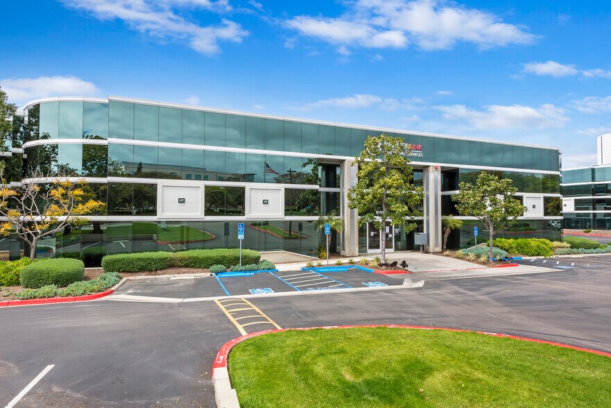 More Photos Of 10350 Barnes Canyon Rd, San Diego Research And Development For Lease