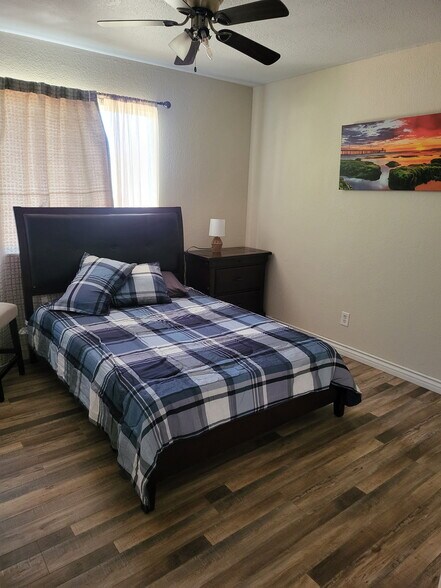 More Photos Of 7684 Oakwood Ave, Hesperia Assisted Living For Sale