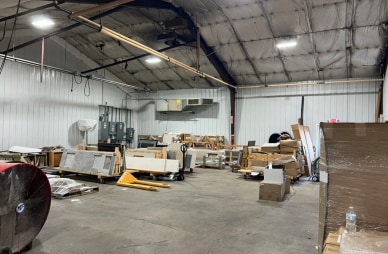 More Photos Of 712 Valley Rd, Menasha Manufacturing For Lease