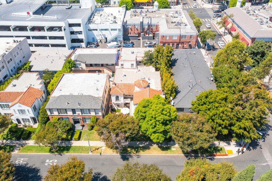More Photos Of 205 S Reeves Dr, Beverly Hills Apartments For Sale