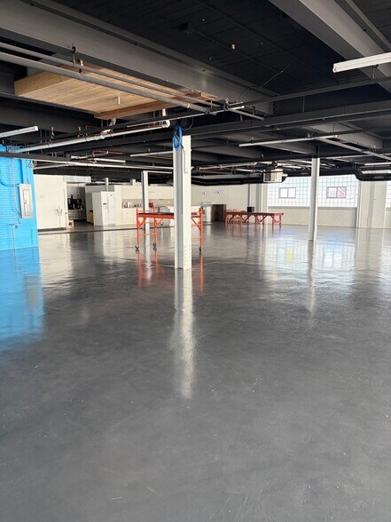 More Photos Of 2 W Wyomissing Ave, Mohnton Manufacturing For Sale
