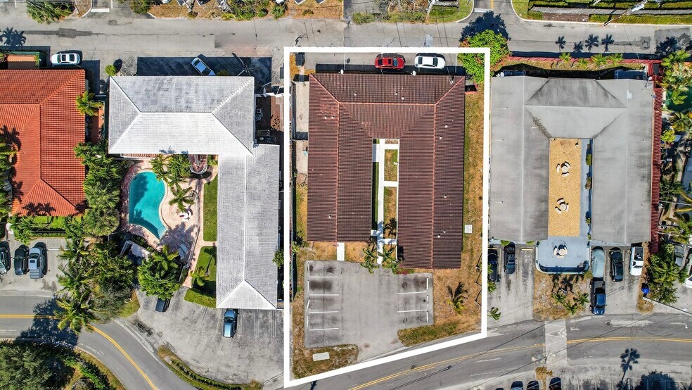 More Photos Of 4825 NE 23rd Ave, Fort Lauderdale Apartments For Sale