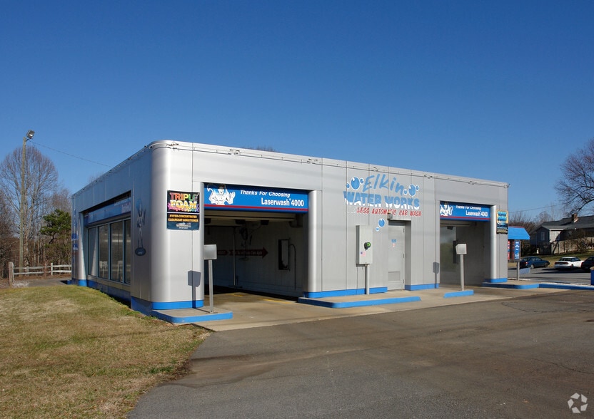Primary Photo Of 1132 N Bridge St, Elkin Carwash For Sale
