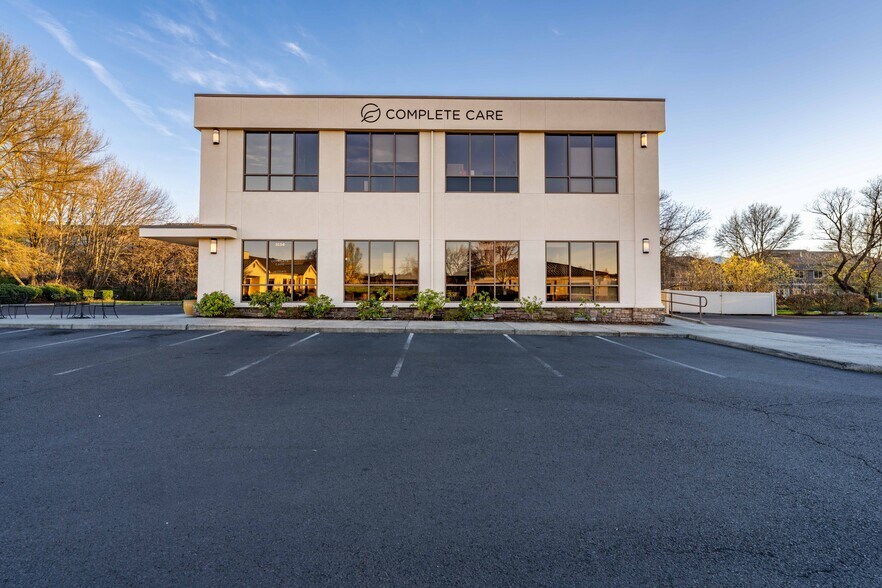 More Photos Of 3156 State St, Medford Medical For Sale