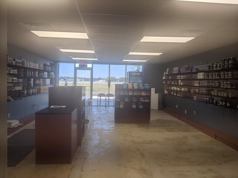 More Photos Of 41 N Bechtle Ave, Springfield Unknown For Lease