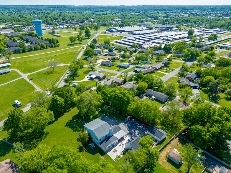 More Photos Of 799 Whitthorne St, Shelbyville Hospitality For Sale