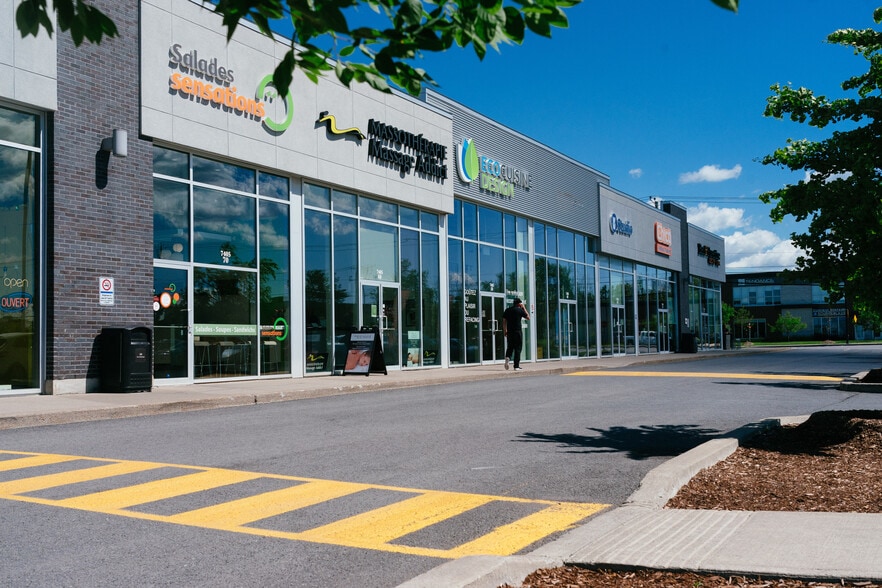 More Photos Of 7505 Grande Allée, Brossard Unknown For Lease