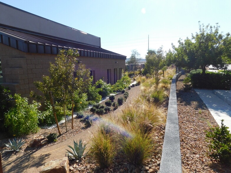 More Photos Of 10595 Discovery Dr, Las Vegas Storefront For Lease