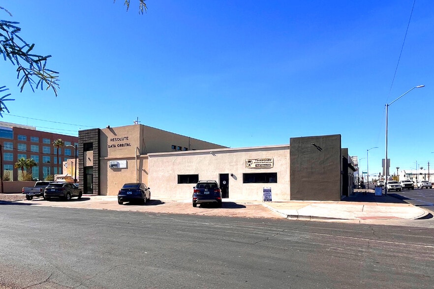 More Photos Of 1805 W Van Buren St, Phoenix Storefront Retail Office For Lease