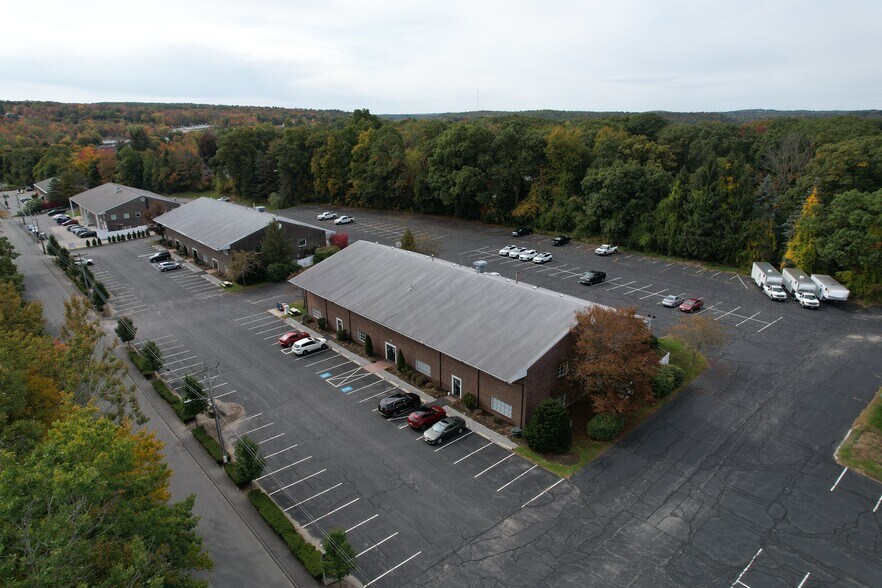 More Photos Of 27 Midstate Dr, Auburn Unknown For Lease