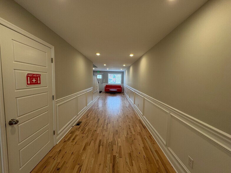 More Photos Of 413 Eastern Blvd, Essex Office Residential For Sale