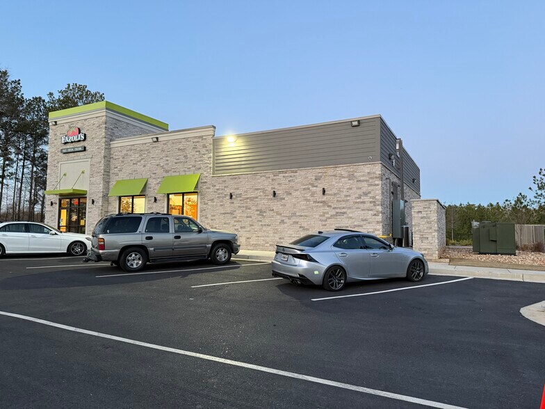 More Photos Of 207 Bullsboro Dr, Newnan Fast Food For Sale