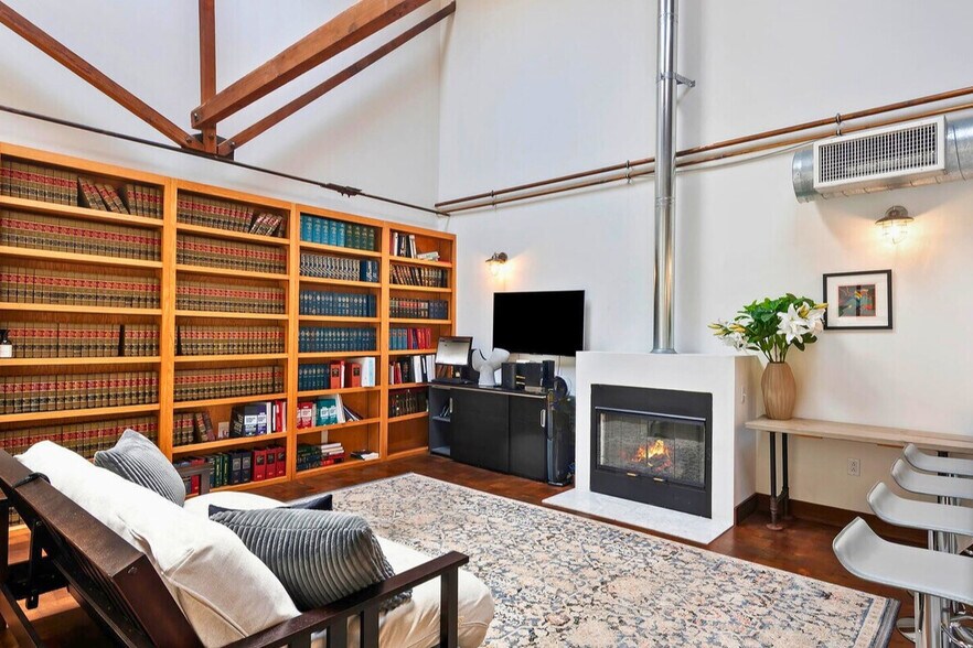 More Photos Of 1042 Princeton Dr, Marina del Rey Loft Creative Space For Sale