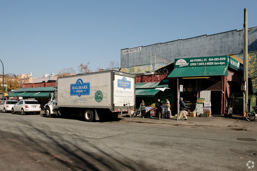More Photos Of 300 Powell St, Vancouver Storefront For Sale