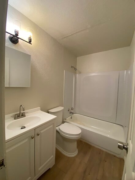 More Photos Of W W Hank & Yucca Ave, Artesia Apartments For Sale