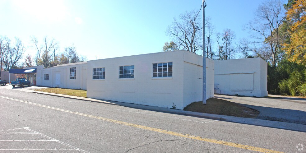 More Photos Of 1193 Henley St, Orangeburg Freestanding For Sale