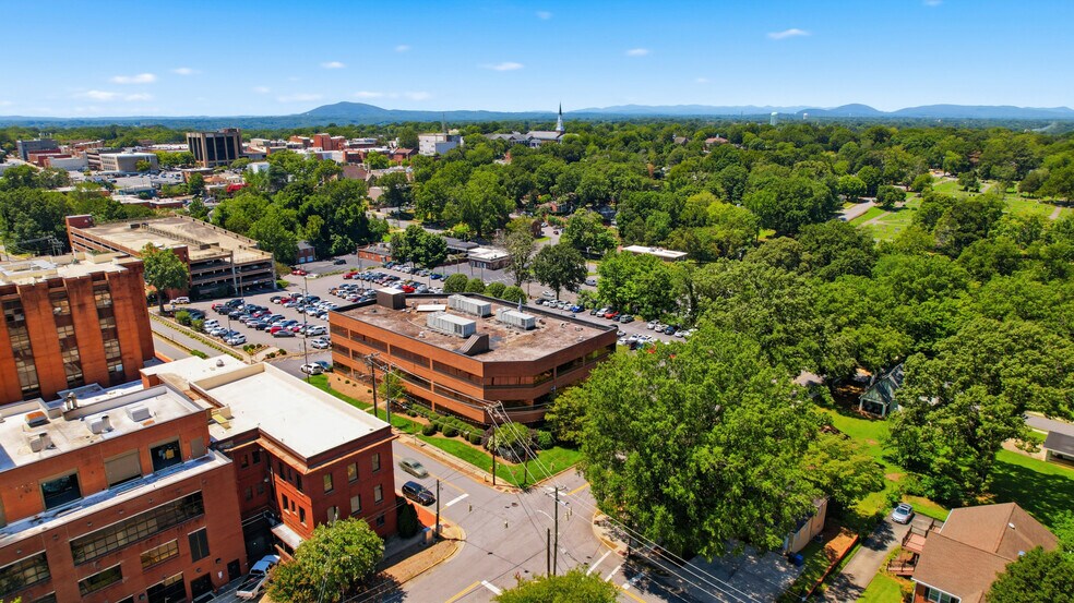 More Photos Of 415 N Center St, Hickory Office For Sale
