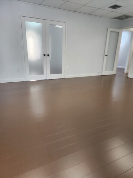 More Photos Of 15271 NW 60th Ave, Miami Lakes Loft Creative Space For Lease
