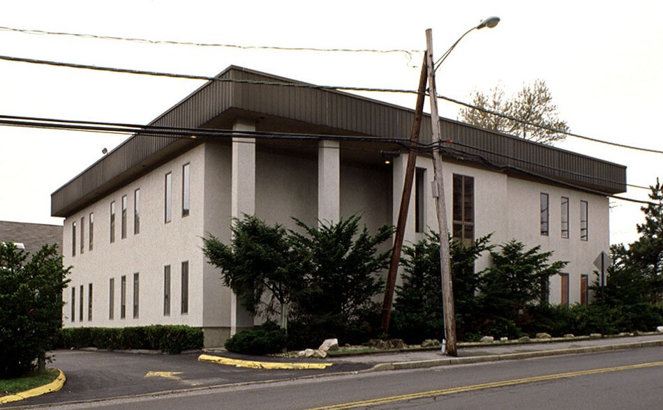 More Photos Of 5 Hillandale Ave, Stamford Office Residential For Lease