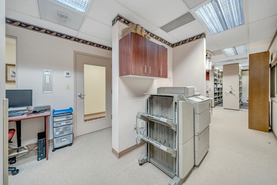 More Photos Of 2118 Rosalind Ave, Roanoke Medical For Sale