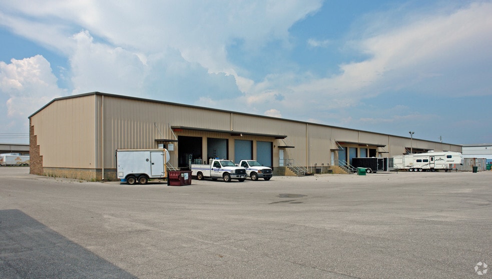 More Photos Of 3357 Copter Rd, Pensacola Service For Lease