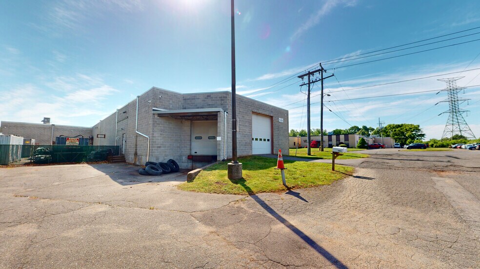 More Photos Of 1395 Tolland Tpke, Manchester Manufacturing For Lease