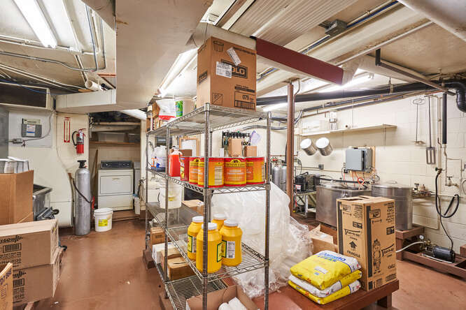 More Photos Of 35 West Ave, Tallmadge Fast Food For Sale