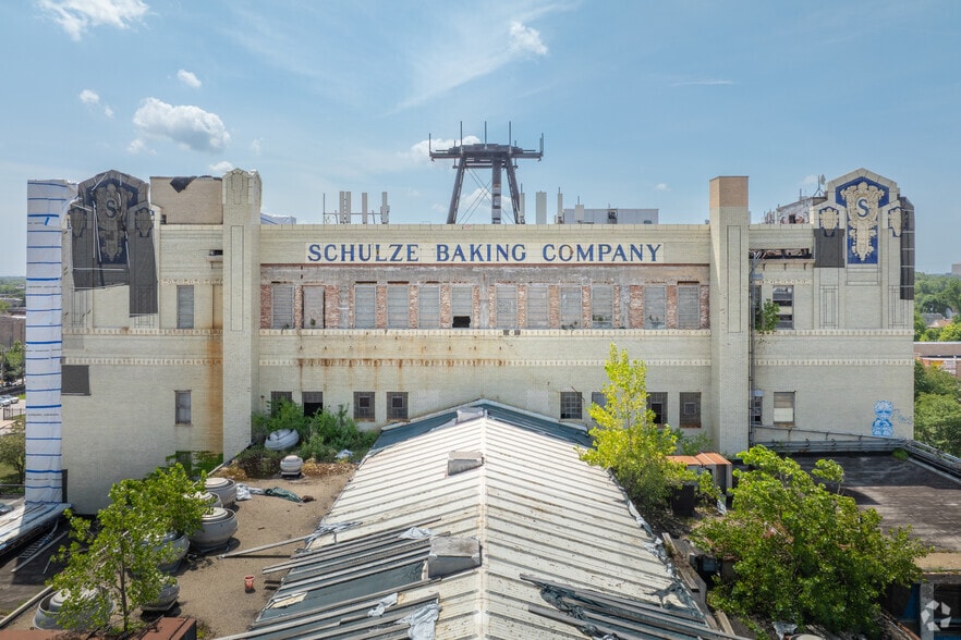 More Photos Of 40 E Garfield Blvd, Chicago Flex For Sale