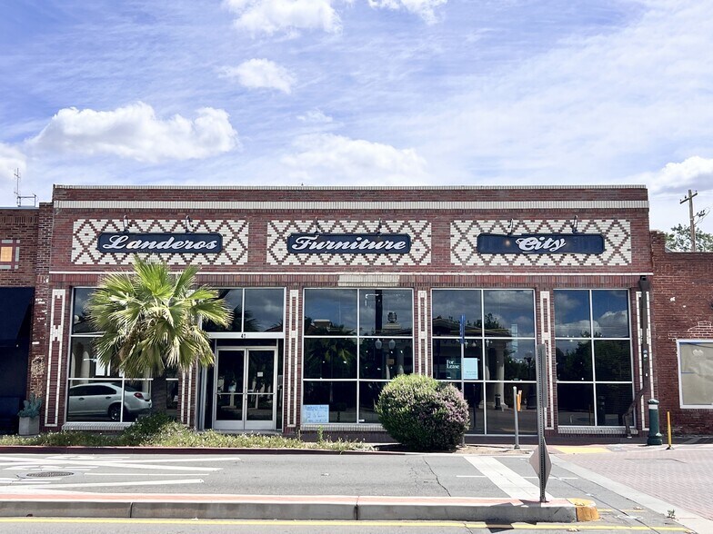 Primary Photo Of 348 Orange St, Redlands Restaurant For Lease