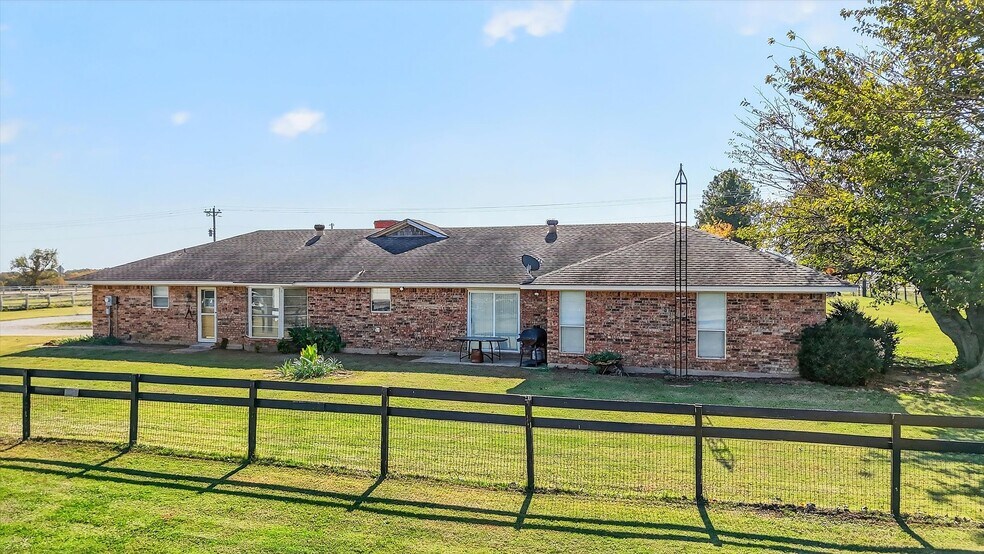 More Photos Of 1937 Spring Hill Rd, Aubrey Land For Sale