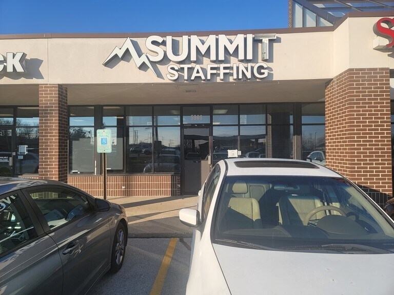 More Photos Of 5910-5960 75th St, Kenosha Unknown For Lease