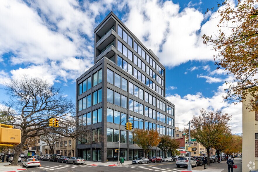Primary Photo Of 3501 36th Ave, Astoria Medical For Lease