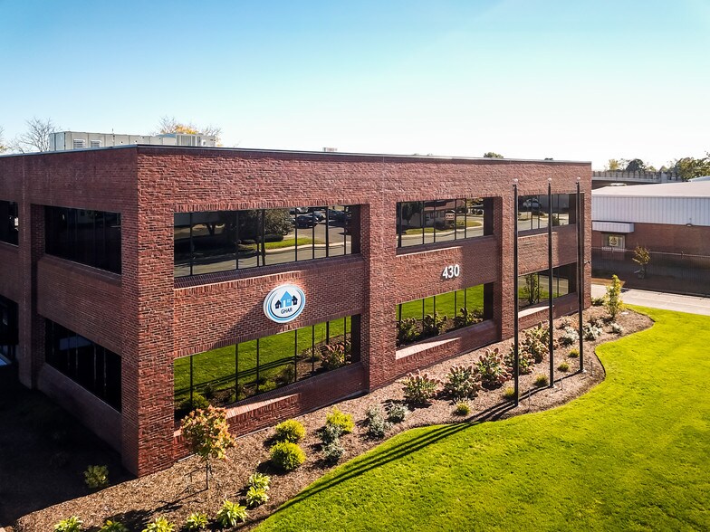 More Photos Of 430 New Park Ave, Hartford Loft Creative Space For Lease