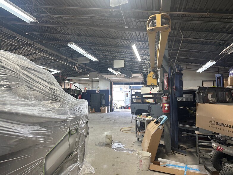 More Photos Of 111 Jewett Ave, Staten Island Industrial For Lease