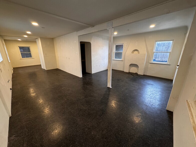 More Photos Of 2910 Denby Ave, Los Angeles Manufacturing For Lease
