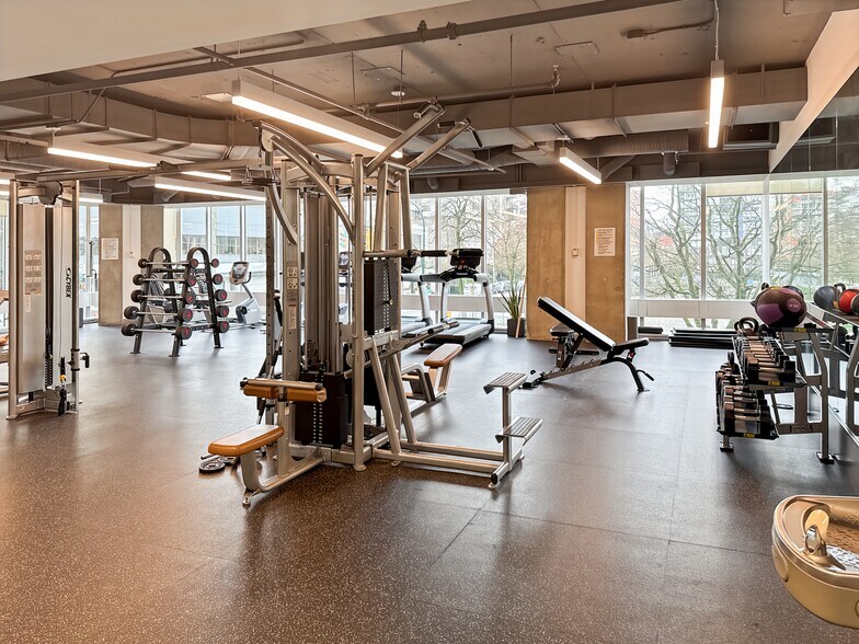 More Photos Of 1500 W Georgia St, Vancouver Coworking Space