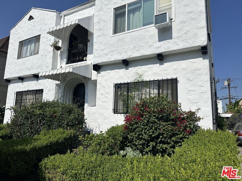 More Photos Of 337 N Spaulding Ave, Los Angeles Apartments For Sale