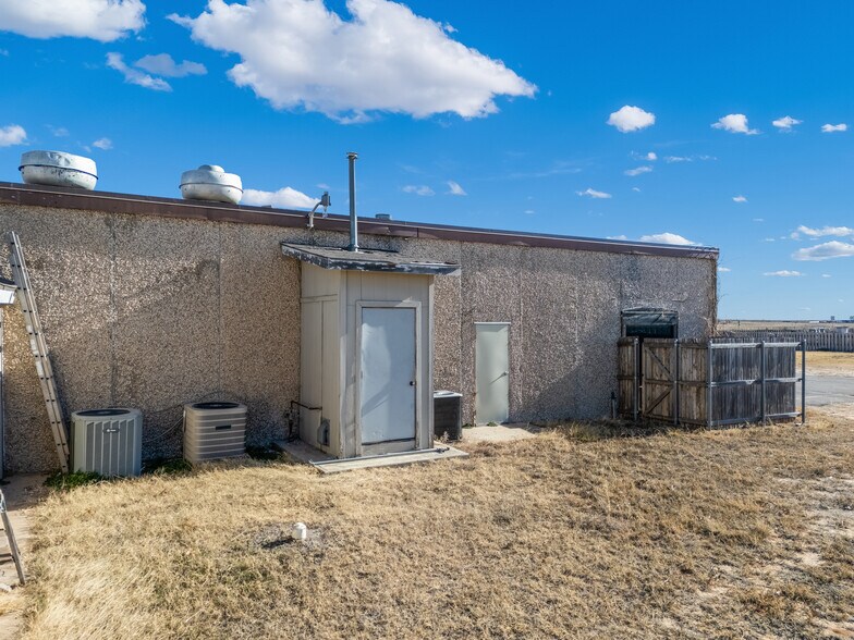 More Photos Of 7789 US-83, Wheeler General Retail For Sale