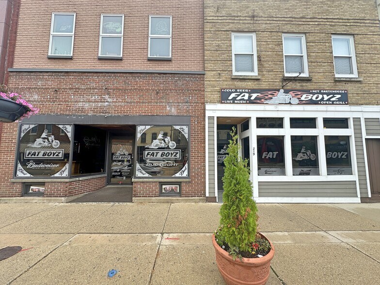 Primary Photo Of 219 S Main St, Fort Atkinson Bar For Sale