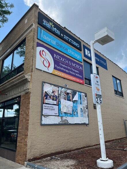 More Photos Of 4020 W Irving Park Rd, Chicago Storefront Retail Office For Lease
