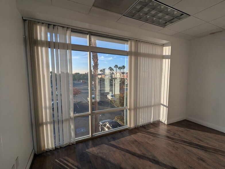 More Photos Of 1520 N Mountain Ave, Ontario Medical For Lease